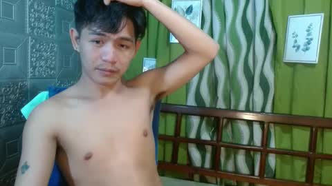 Snapshot of albertx_destroyer69 chatting on 01/16/25, 05:44 Albert online show from 01/16/25, 05:44