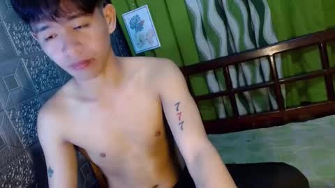 Snapshot of albertx_destroyer69 chatting on 02/22/25, 02:17 Albert online show from 02/22/25, 02:17