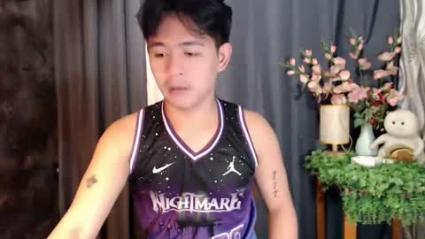 Snapshot of albertx_destroyer69 chatting on 10/11/25, 06:39 Albert online show from 10/11/25, 06:39