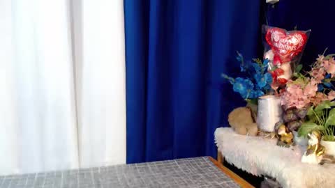 Snapshot of albertx_destroyer69 chatting on 10/25/25, 09:42 Albert online show from 10/25/25, 09:42