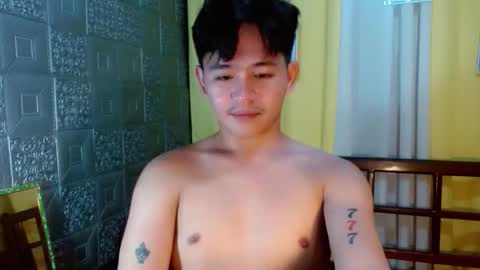 Snapshot of albertx_destroyer69 chatting on 10/29/25, 06:42 Albert online show from 10/29/25, 06:42