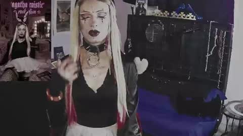 Mistic witch online show from 07/25/26, 06:49