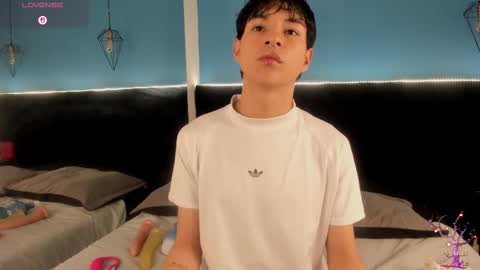 ale_aurarashi online show from 09/08/25, 10:09