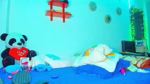 NIKO online show from 12/10/24, 12:17