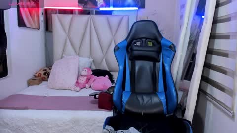 ale_noah_xxx online show from 01/11/25, 07:39