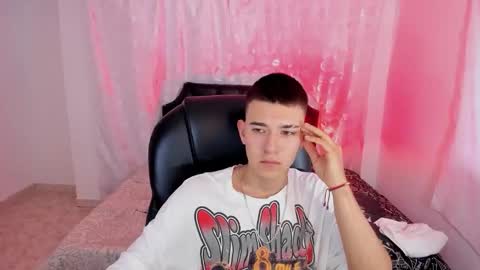 Aleck Boy online show from 11/10/25, 06:51