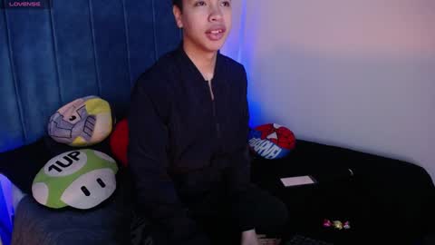 Snapshot of aleclightwood_ chatting on 01/07/25, 02:41 Alec online show from 01/07/25, 02:41