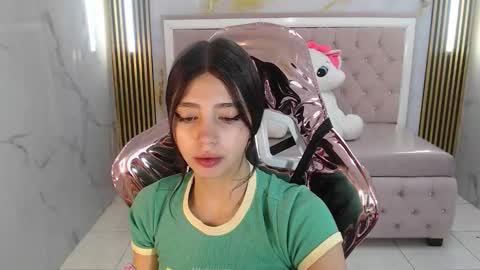 Snapshot of alehp_rose_s chatting on 11/22/25, 01:10 Ale online show from 11/22/25, 01:10