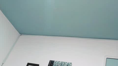 Alejandra online show from 01/29/25, 12:22