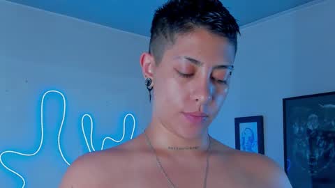 Alejandra online show from 09/25/25, 09:07