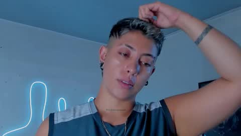 Alejandra online show from 12/20/25, 04:52