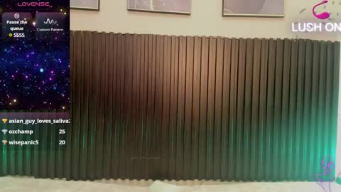 Snapshot of aleja__slav3 chatting on 12/17/24, 12:45 aleja__slav3 online show from 12/17/24, 12:45