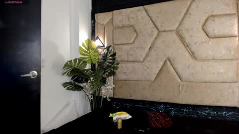 aleja__slav3 online show from 05/29/26, 09:46