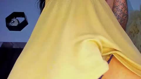 Snapshot of aleja_rogers996 chatting on 01/27/25, 06:09 Alejandra online show from 01/27/25, 06:09