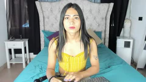 Snapshot of aleja_spearsx chatting on 06/18/26, 12:09 Alejandra online show from 06/18/26, 12:09