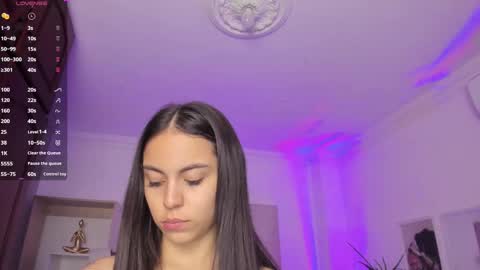 Alejandra online show from 02/18/25, 11:22
