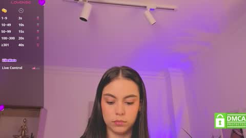 Alejandra online show from 10/25/25, 11:29