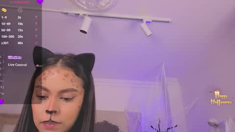 Alejandra online show from 10/31/25, 11:44