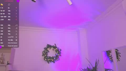 Alejandra online show from 12/22/25, 11:29