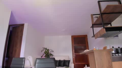 A L E J A N D R A online show from 01/26/25, 06:48