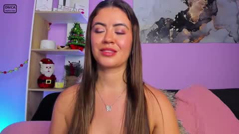 Snapshot of alejamoore chatting on 01/02/25, 12:02 Aleja Moore online show from 01/02/25, 12:02