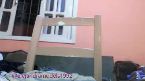 Alejandra online show from 05/04/26, 09:38