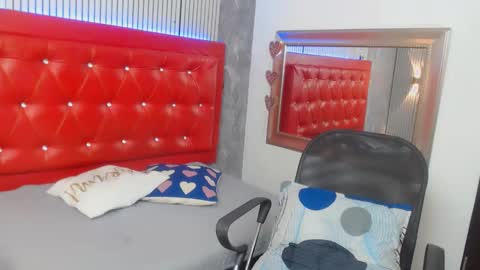   online show from 12/20/25, 03:35