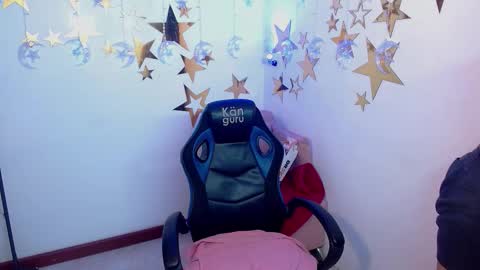 Snapshot of alejandra_dr1 chatting on 11/28/25, 03:09 ALEJANDRA online show from 11/28/25, 03:09