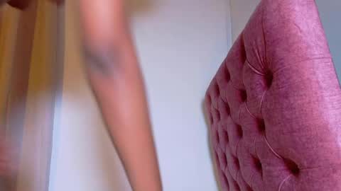 alejandra_dunn1 online show from 04/05/26, 09:23