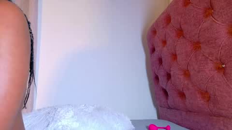 alejandra_dunn1 online show from 05/15/26, 11:45