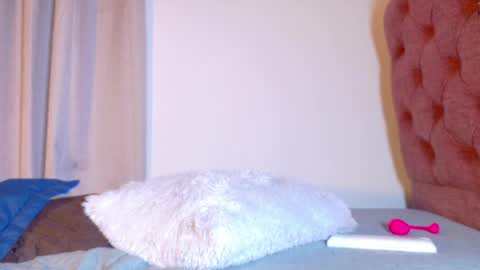 alejandra_dunn1 online show from 05/16/26, 12:29
