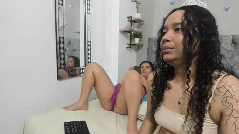 alejandra_evanss online show from 12/22/24, 05:56