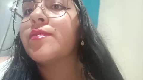 Alejandra online show from 06/03/26, 09:45
