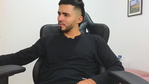 alejandroo_7 online show from 01/22/25, 09:54