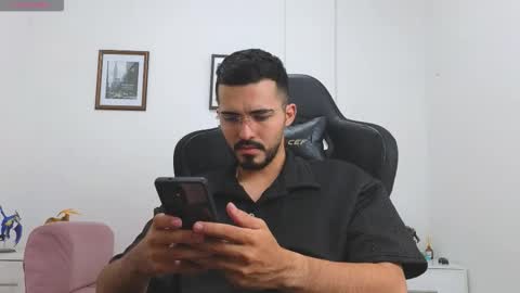 alejandroo_7 online show from 09/25/25, 08:45