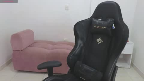 alejandroo_7 online show from 02/06/26, 05:49