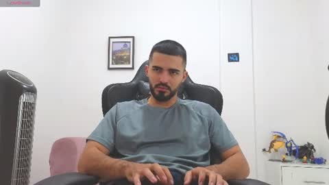 alejandroo_7 online show from 06/18/26, 06:45