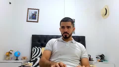 alejandroo_7 online show from 08/01/26, 06:18