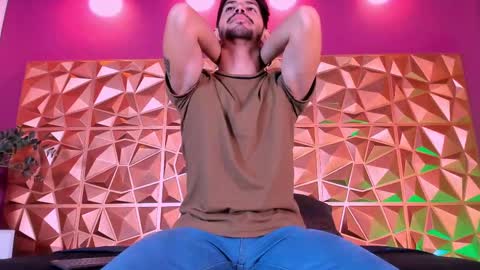 Alejo  online show from 02/18/25, 09:53