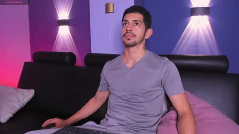 Alejo  online show from 06/01/26, 11:45