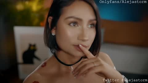 Alejandra online show from 01/25/25, 05:40