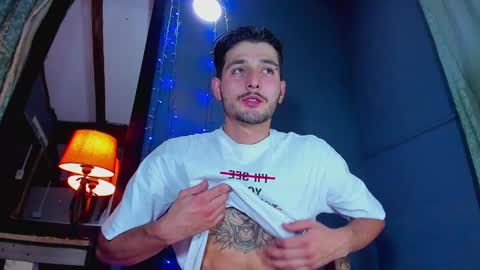 alejo_323__ online show from 01/15/25, 01:56