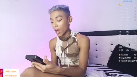 alejo_cute online show from 12/09/24, 11:56