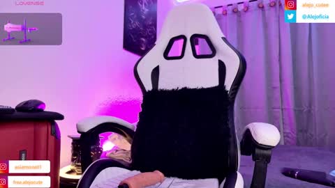 alejo_cute online show from 09/23/25, 05:43