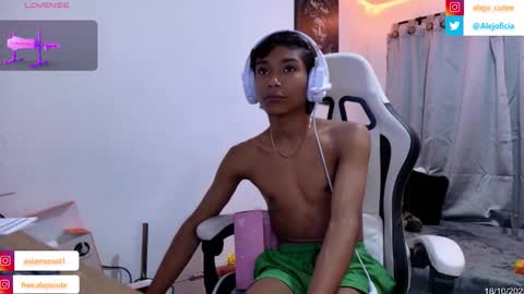 alejo_cute online show from 10/18/25, 11:38