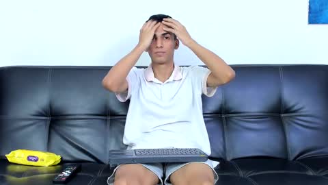 alejo peverell online show from 02/17/25, 08:36