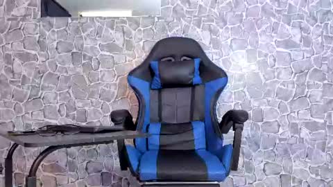 alejo peverell online show from 07/12/26, 05:15