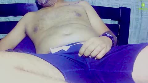 Snapshot of alejohot29 chatting on 12/05/24, 03:37 alejohot29 online show from 12/05/24, 03:37