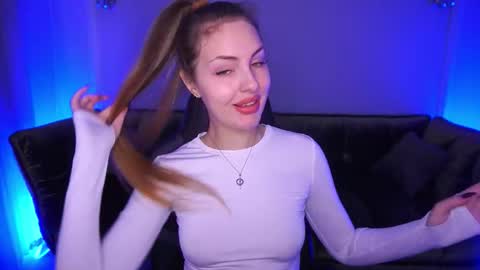 aleksaloree online show from 11/03/25, 02:40