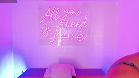 Aleksandra  online show from 01/07/26, 08:22